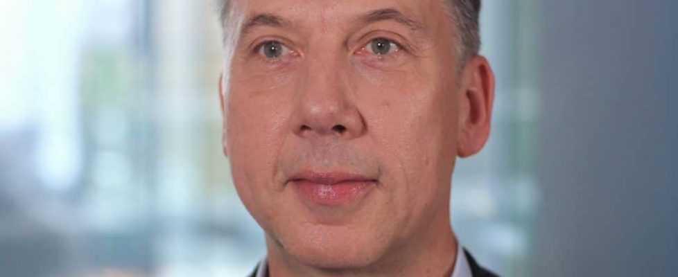 Andrew Ustianowski square